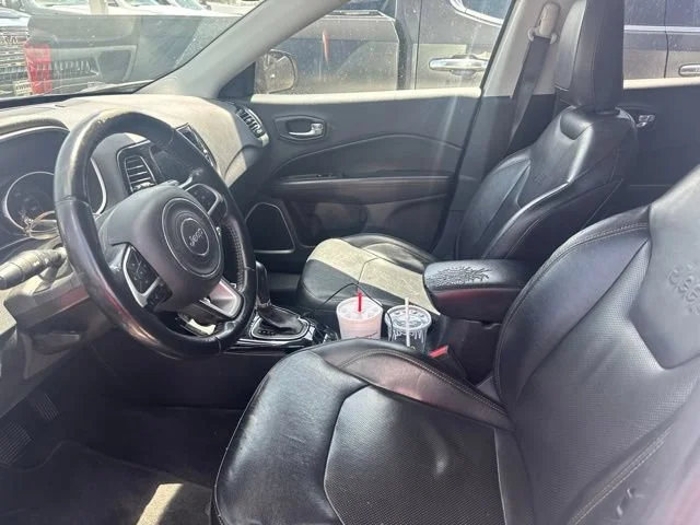 Used 2018 White Jeep Limited 4x4 image 5