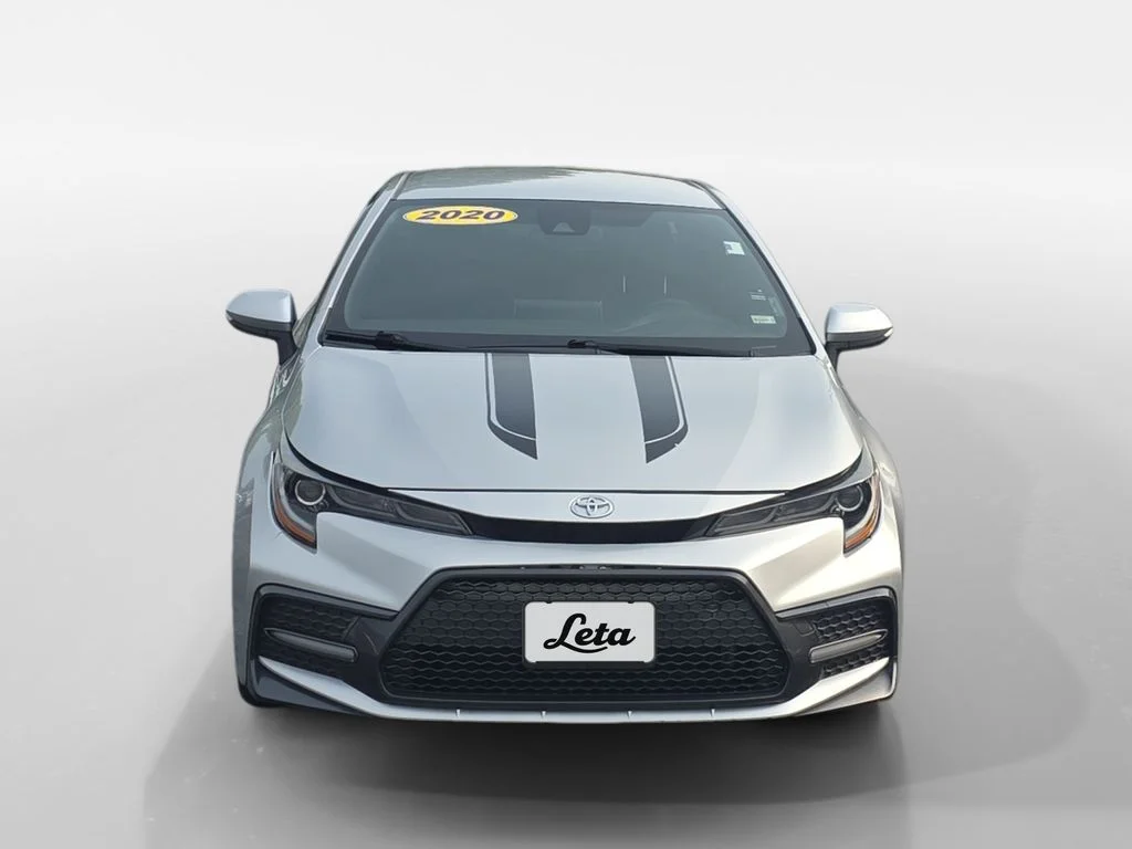 Used 2020 Classic Silver Metallic Toyota SE image 3