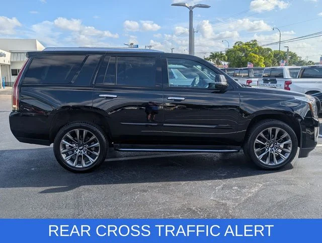 Used 2020 Black Cadillac Luxury image 8