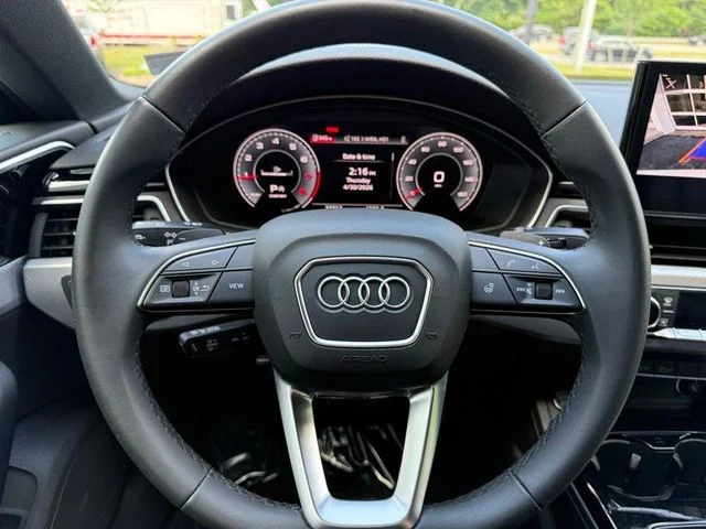 Used 2025 White Audi  image 17