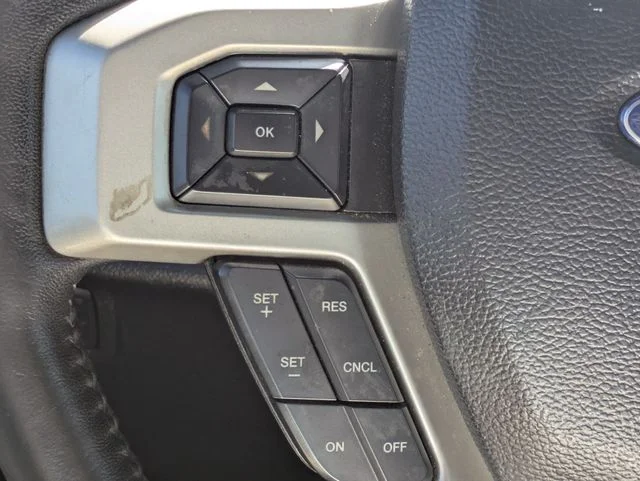 Used 2020 Black Metallic Ford Lariat image 23