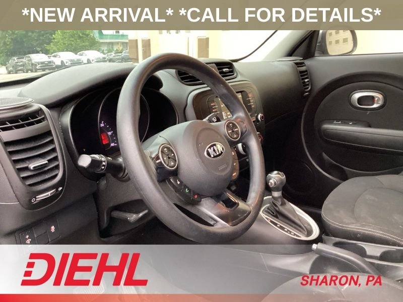 Used 2017 Gray Kia Base image 9