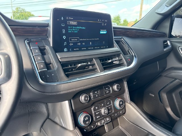 Used 2023 Black Chevrolet Z71 image 18