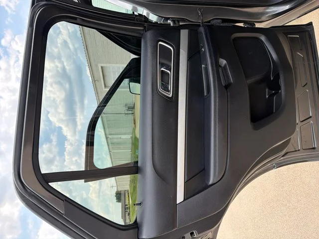 Used 2017 Gray Ford XLT image 21
