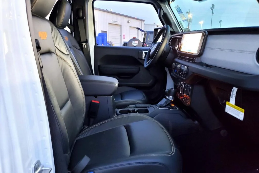 New 2025 White Jeep Willys 4xe image 13