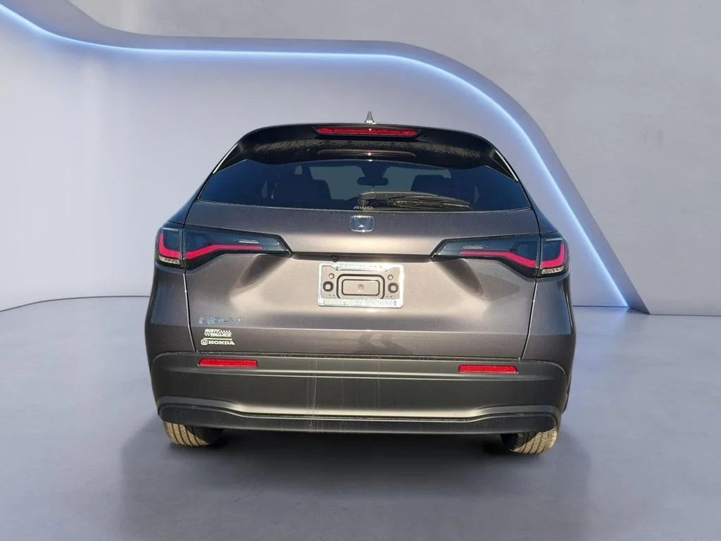 New 2026 Modern Steel Metallic Honda LX image 4