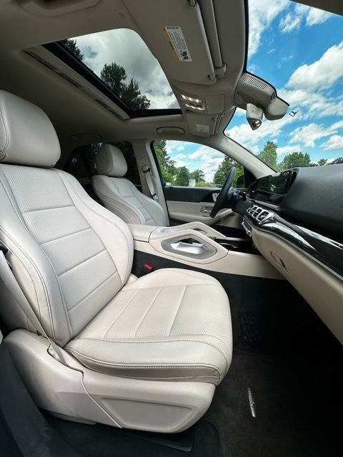 Used 2020 Blue Mercedes-Benz GLE 350 image 21