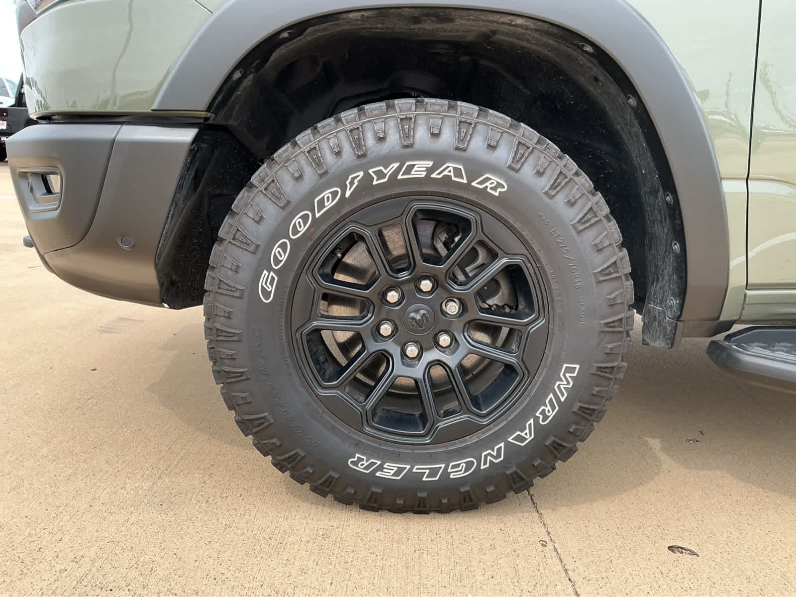 2026 RAM 1500 Rebel - Photo 15