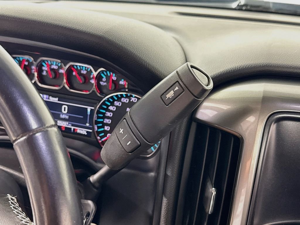 Used 2018 Deep Ocean Blue Metallic Chevrolet LT image 19