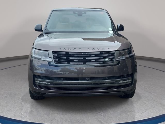 New 2027 Charente Grey Land Rover SE image 2