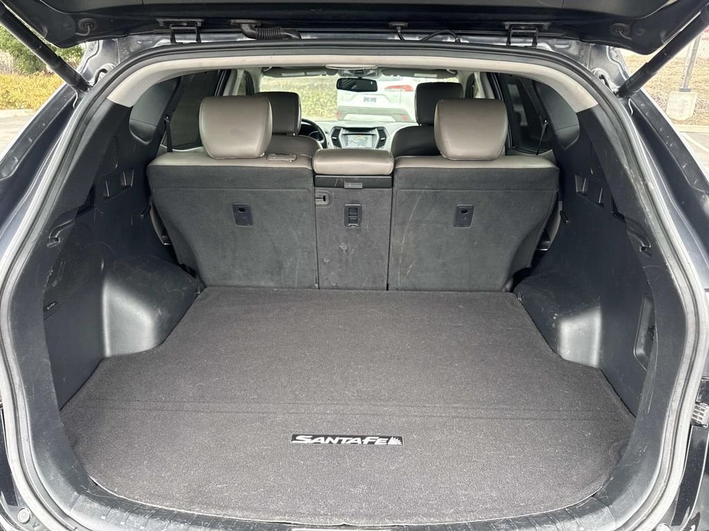 Used 2018 Black Hyundai 2.4 Base image 22