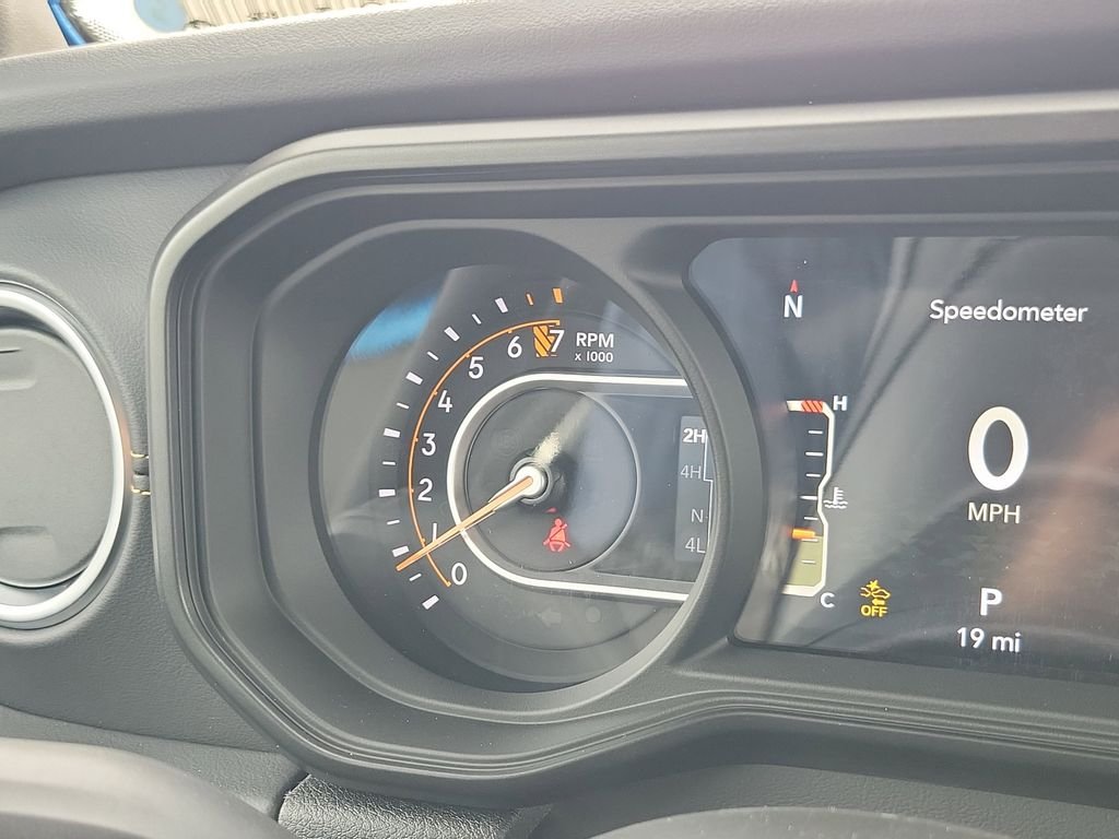 New 2026 Hydro Blue Pearlcoat Jeep Sahara image 24