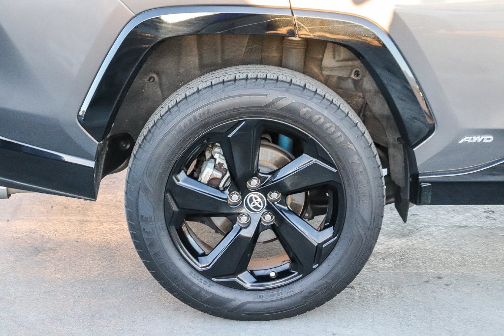 Used 2021 Midnight Black Metallic Toyota XSE image 12