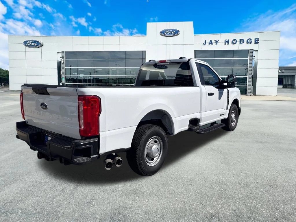 2026 Ford F-350 Super Duty XL - Photo 7