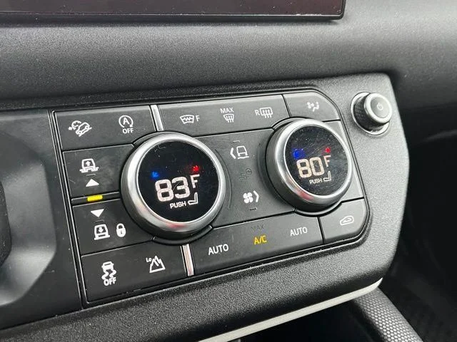 Used 2022 Gray Land Rover X-Dynamic SE image 38