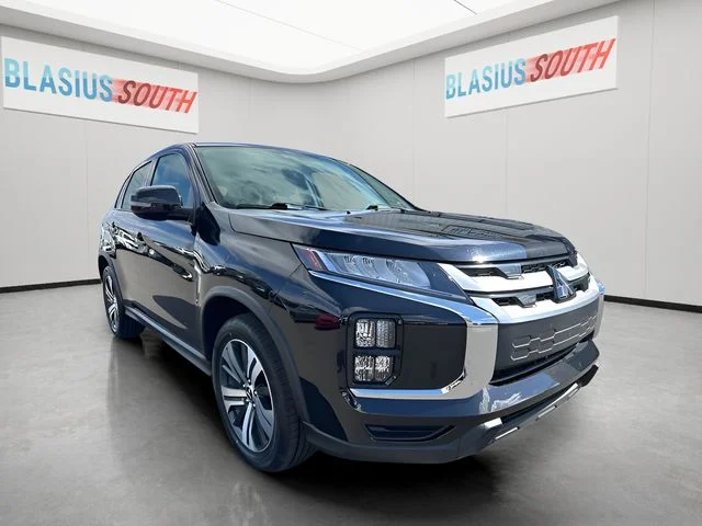 2025 Mitsubishi Outlander Sport 2.0 SE AWC CVT's photo