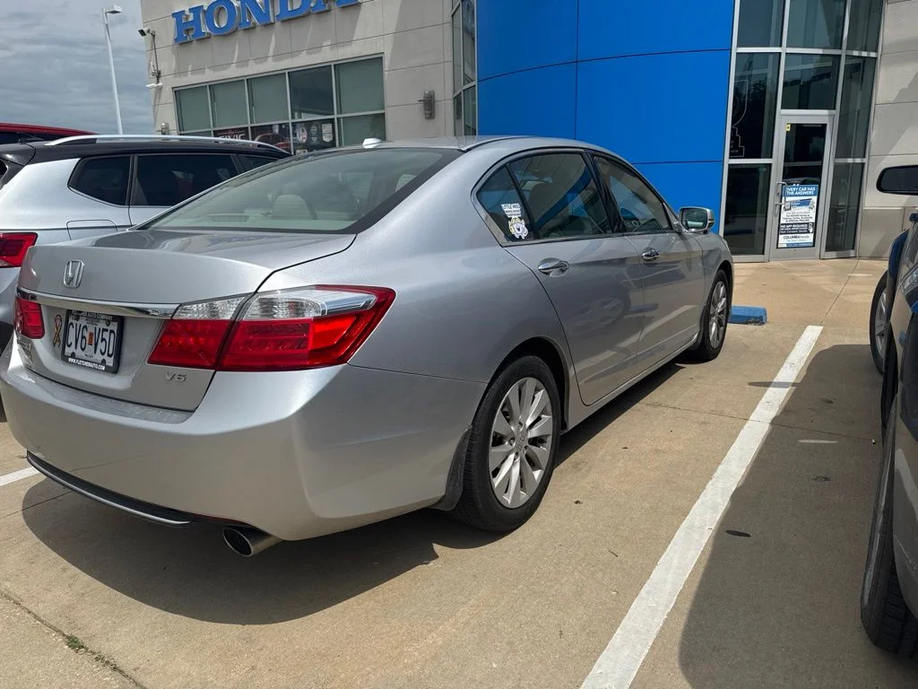 Used 2014  Honda EX-L image 5