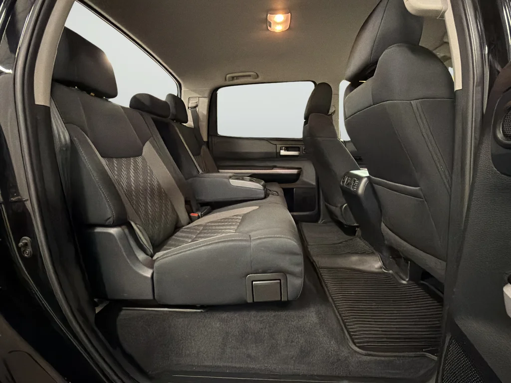 Used 2018 Black Toyota SR5 image 25