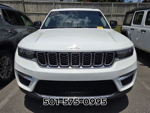 Used 2022 White Jeep Limited image 2
