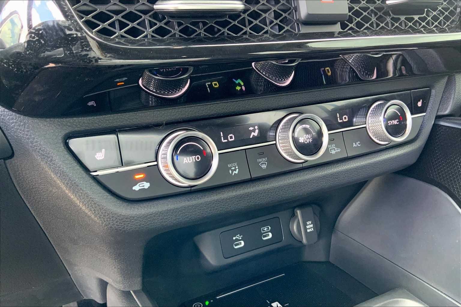 2025 Acura ADX Base - Photo 18