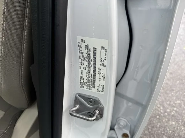 Used 2014 White Ford SE image 33