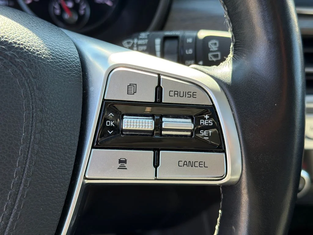 Used 2022 Silver Kia SX image 26