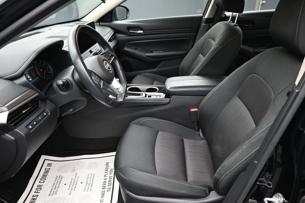 Used 2024 Black Nissan 2.5 SV image 11