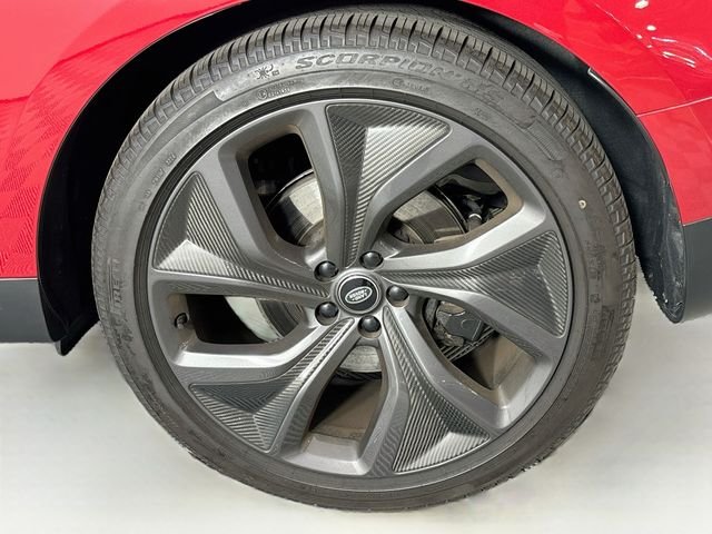 Used 2025 Red Land Rover SE image 29