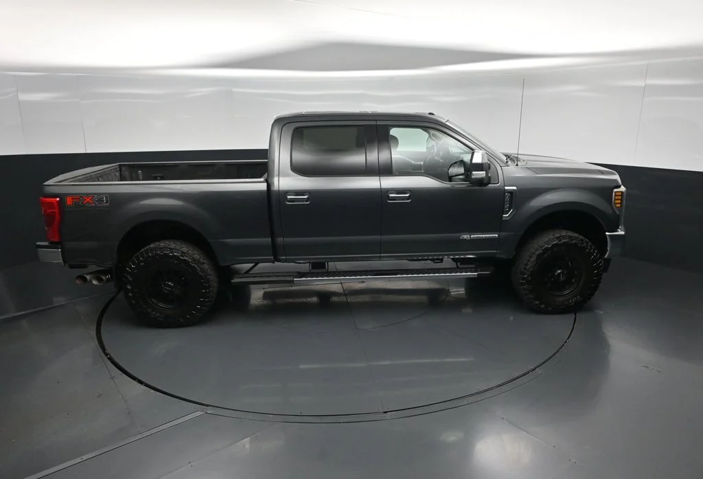Used 2019 Gray Ford XLT image 33