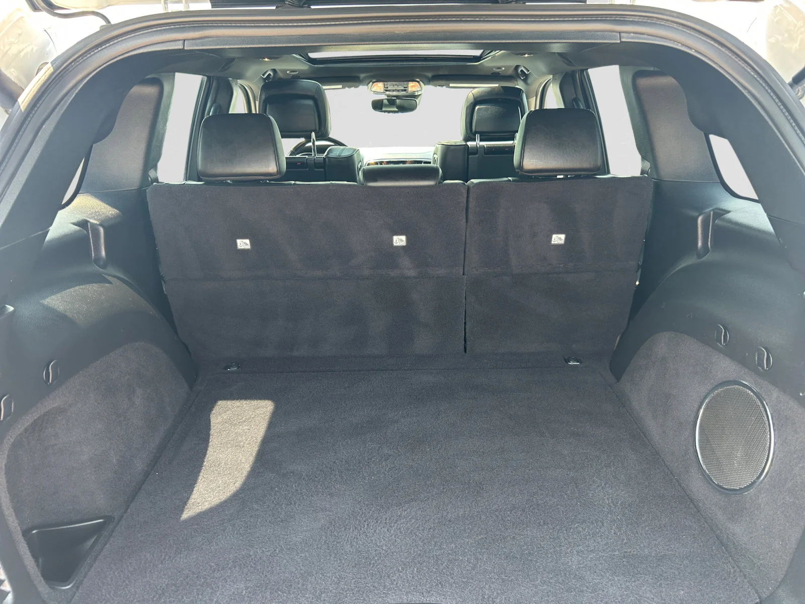 Used 2021 White Jeep OVERLAND HIGH ALTITUDE EDITION image 10