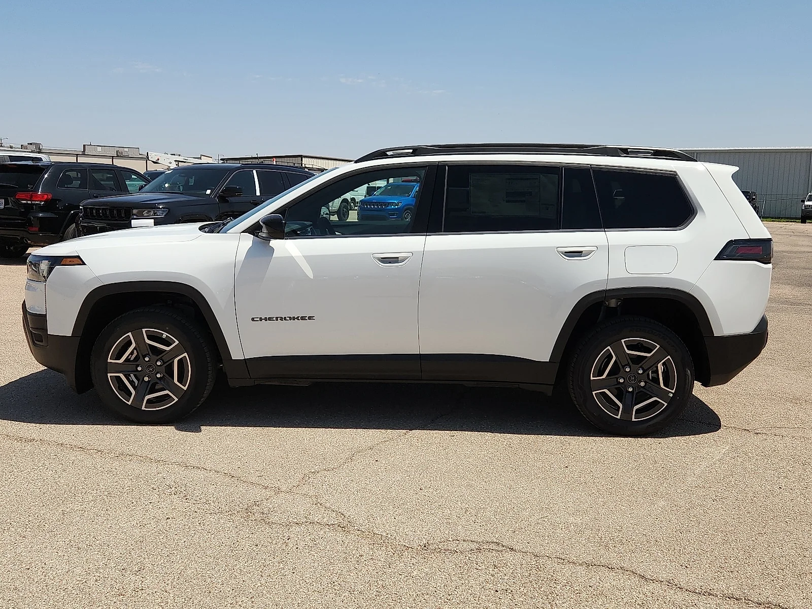 New 2026 Bright White Clear-Coat  Paint Jeep LAREDO 4X4 image 2
