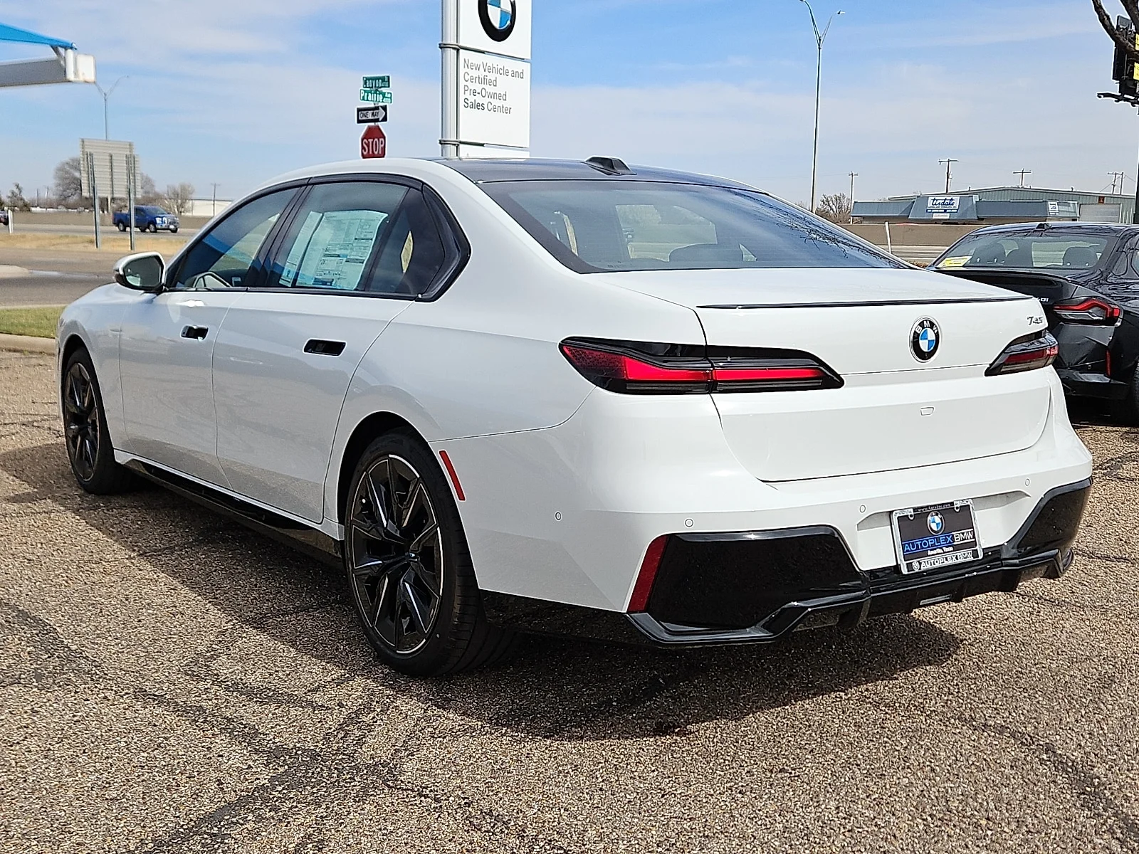 New 2026 Alpine White BMW i Rear-Wheel Drive image 2