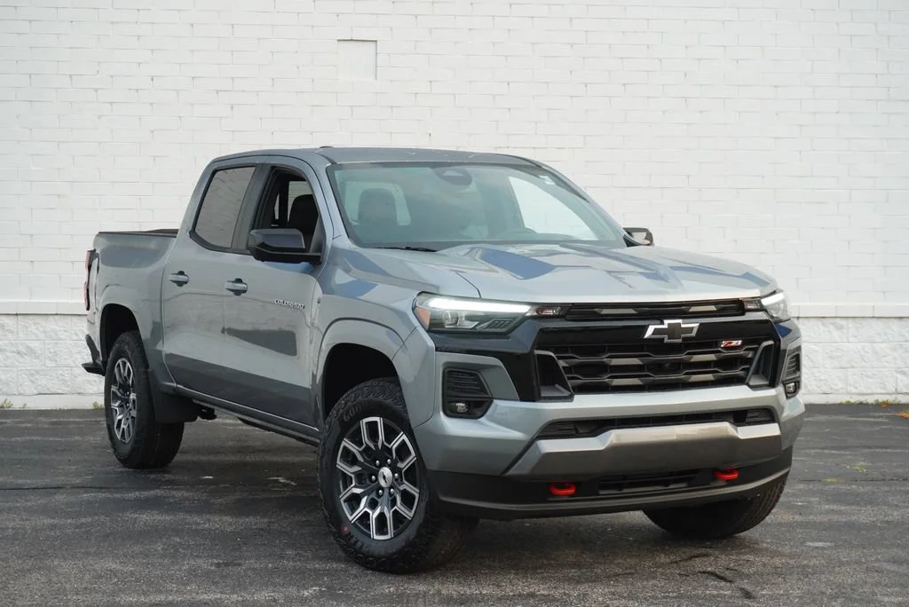New 2026 Sterling Gray Metallic Chevrolet Z71 image 2