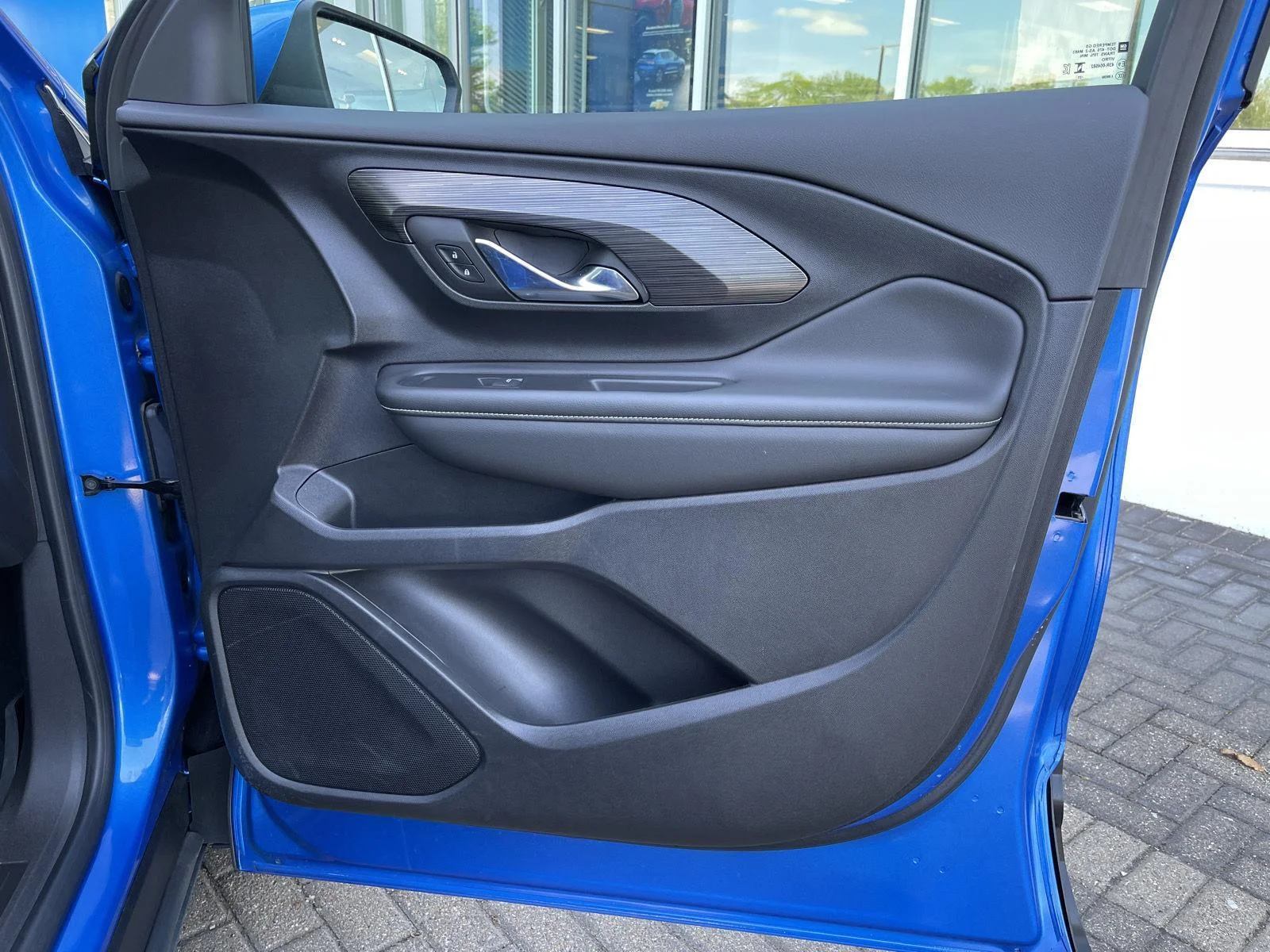 Used 2024 Riptide Metallic GMC SLE image 31