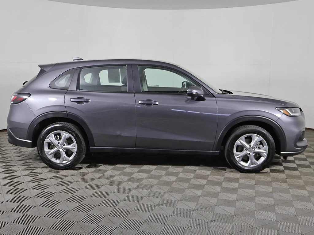 Certified Used 2025 Modern Steel Metallic Honda LX image 15