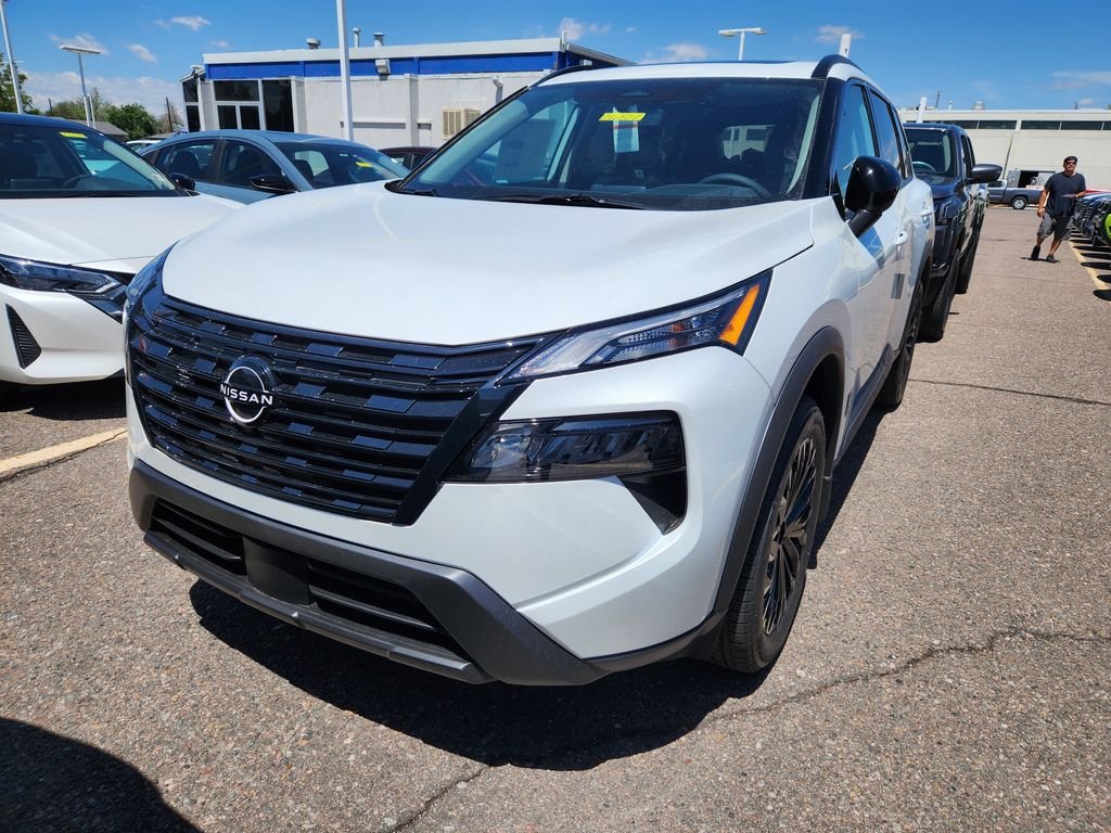 New 2026 Everest White Pearl TriCoat Nissan Dark Armor image 3