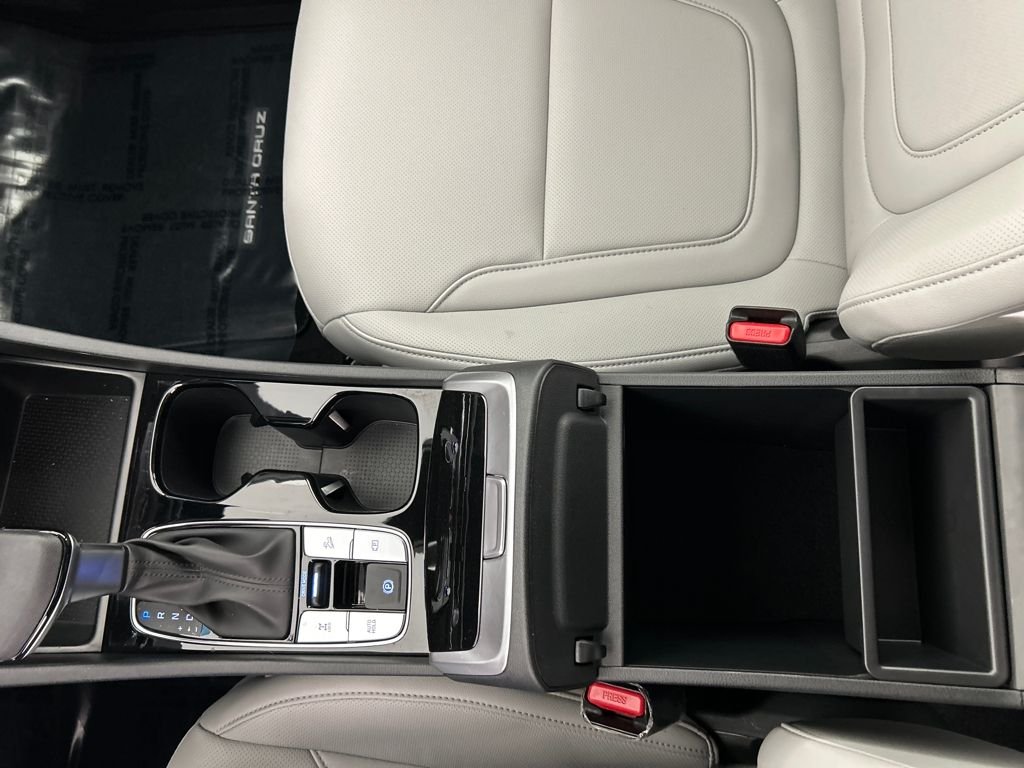 Used 2026 White Hyundai SEL image 16