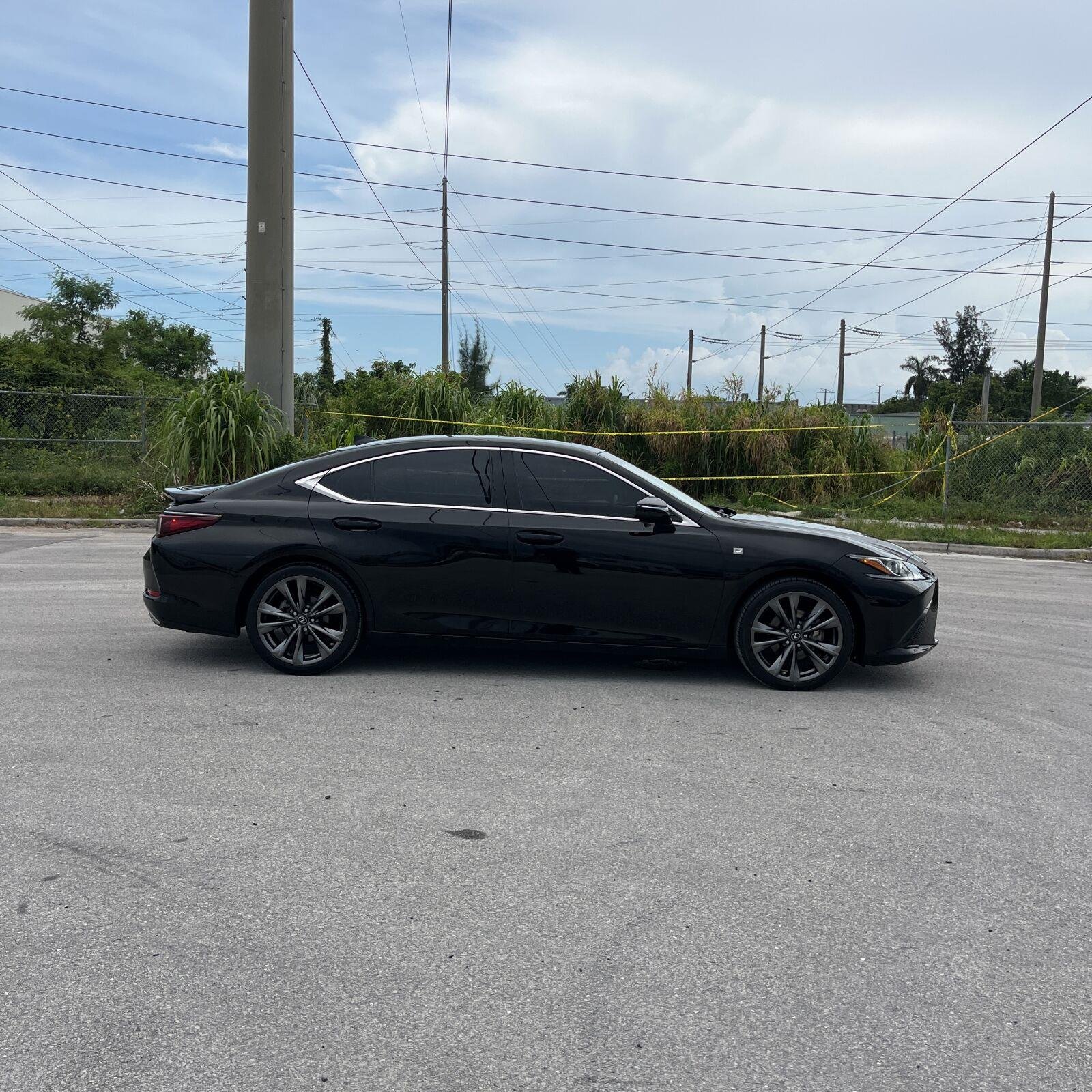 Used 2021 Obsidian Lexus ES 350 F SPORT image 4