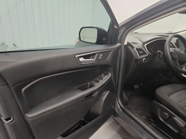 Used 2021 Gray Ford SE image 21
