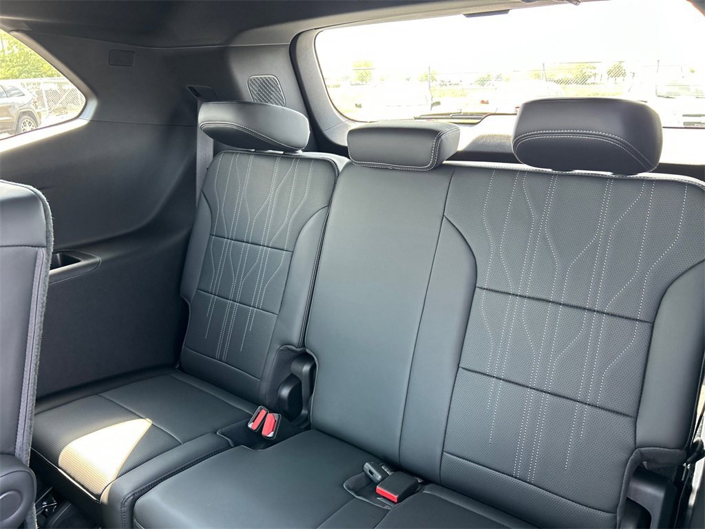 2026 BUICK ENCLAVE - Image 33