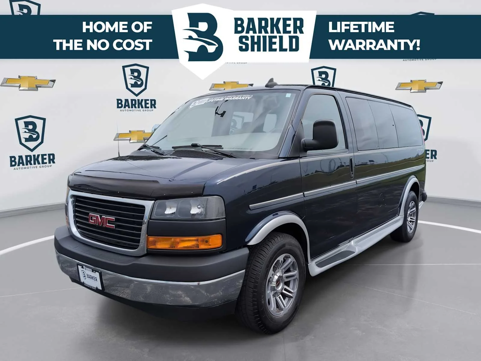 2023 GMC Savana 2500's photo