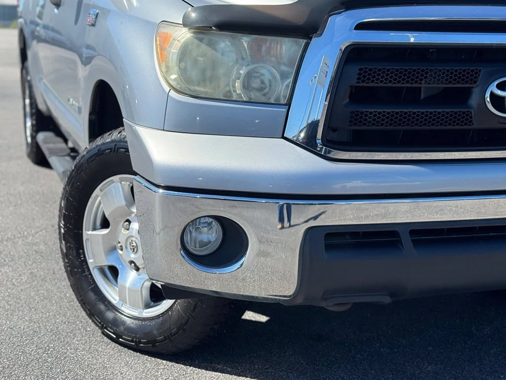 Used 2011 Silver Toyota Grade image 3