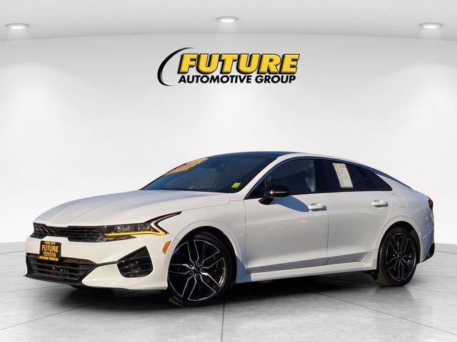 Used 2024 White Kia GT image 1