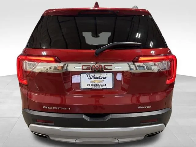 Used 2023 Volcanic Red Tintcoat GMC SLE image 4