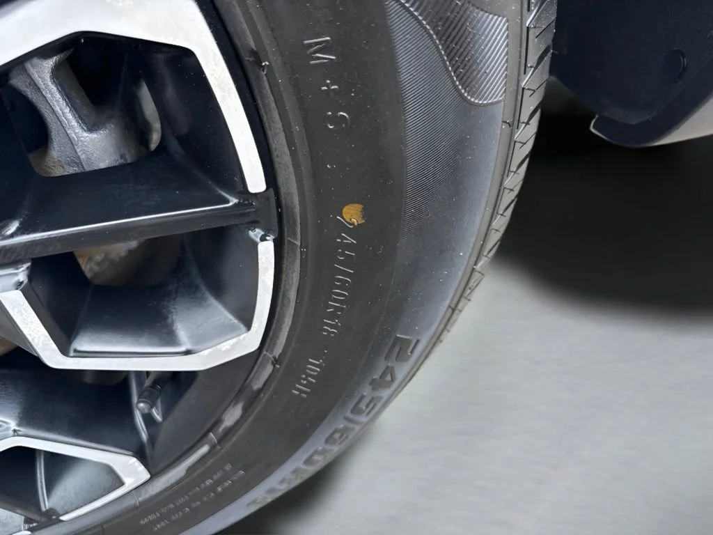 Used 2023  Hyundai SEL Premium image 35