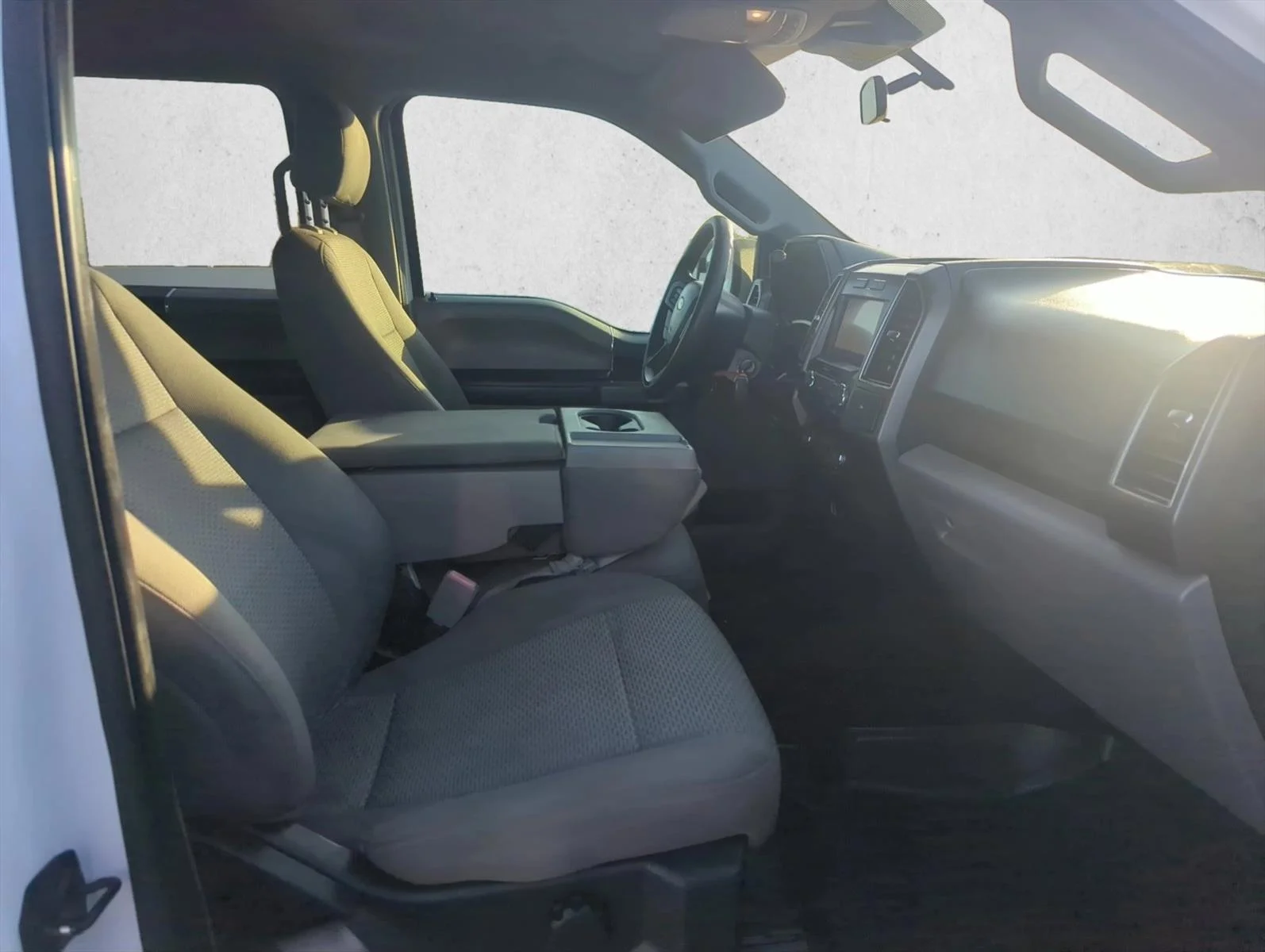 Used 2020 Oxford White Ford XLT image 15