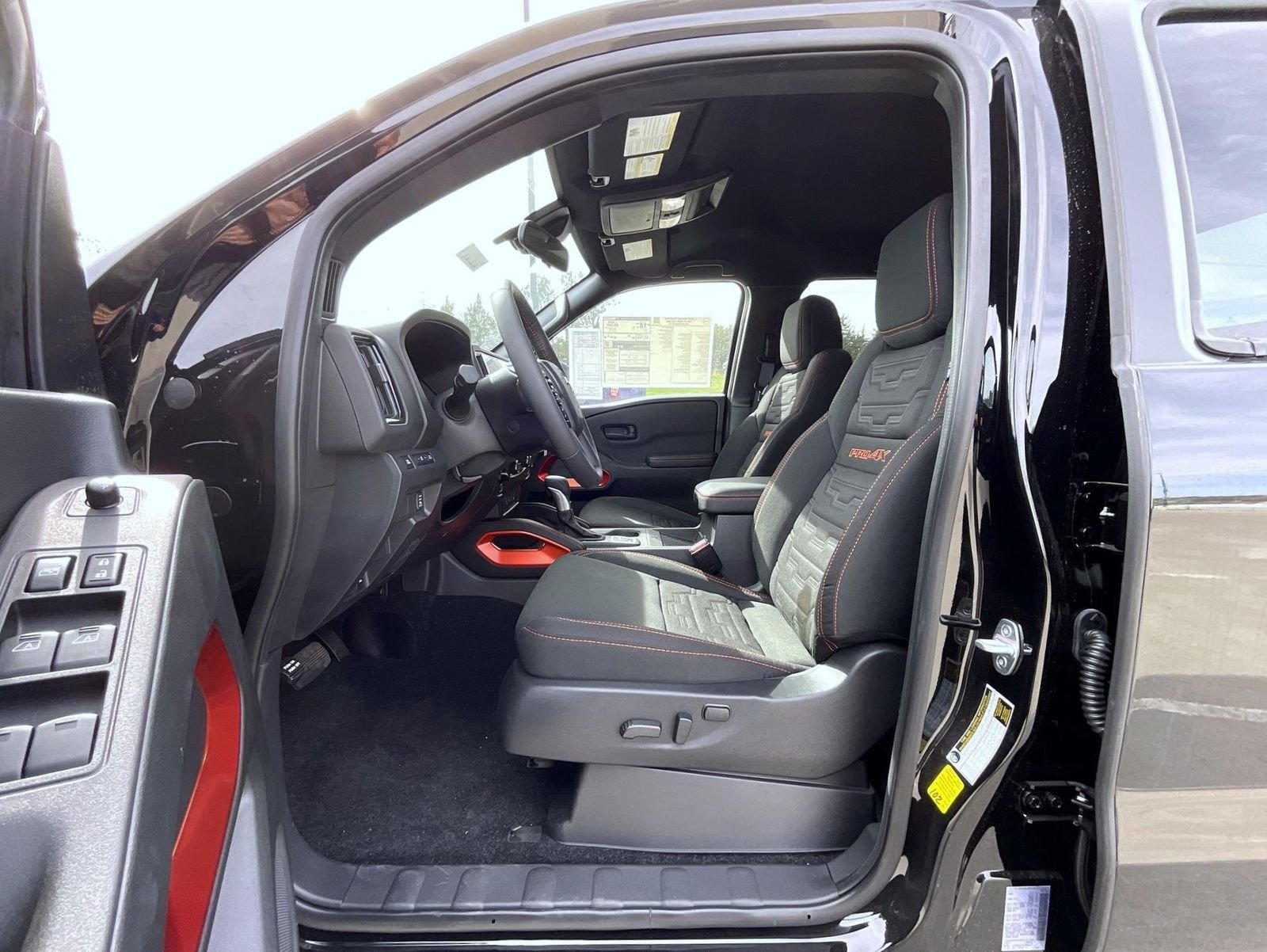 2026 Nissan Frontier PRO-4X - Photo 10
