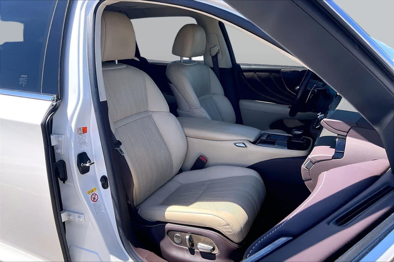 2018 Lexus LS Base - Photo 9
