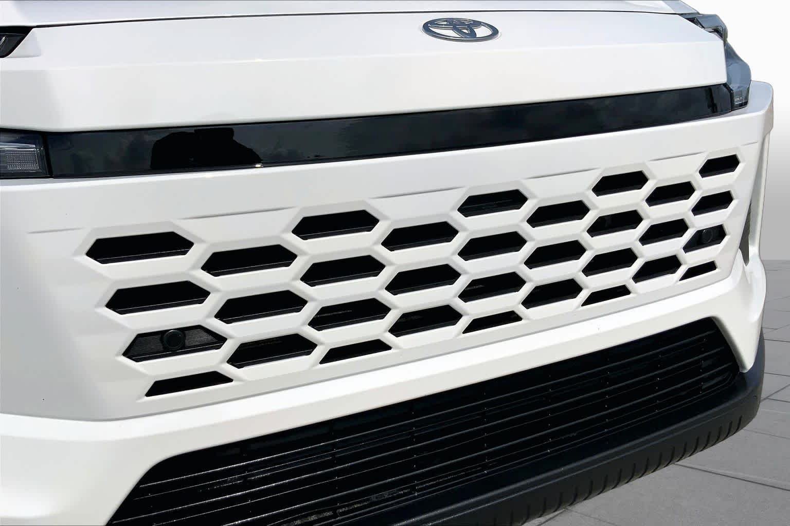Certified Used 2026 Ice Cap Toyota XLE Premium image 29