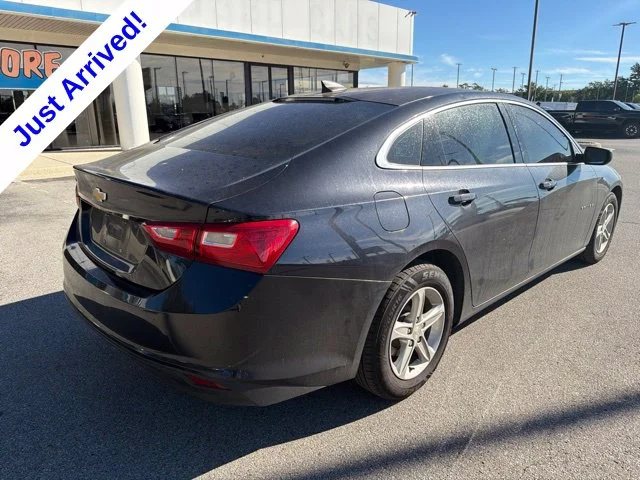 Used 2022 Gray Chevrolet LS image 3
